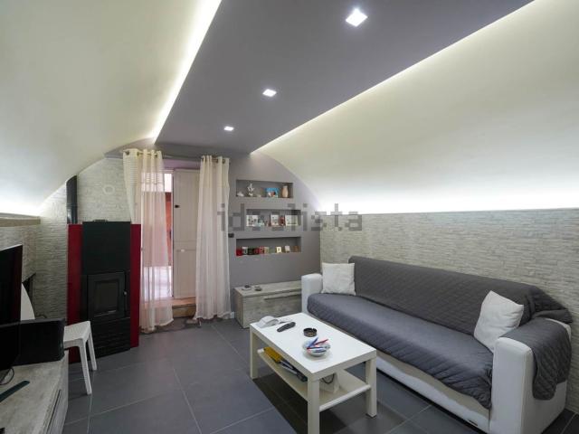 Appartamento in vendita di 85 m² in Vico II umberto I, 20