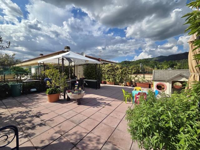 Appartamento in vendita di 85 m² in Via Tinetto, 4