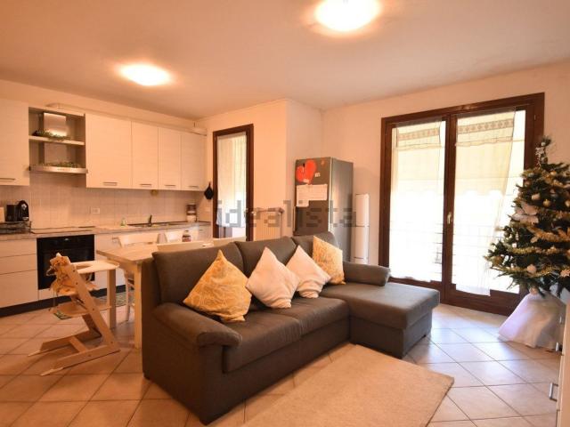 Appartamento in vendita di 85 m² in Via Tomba