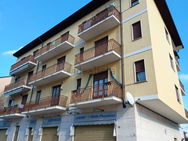 Appartamento in vendita di 85 m² in Via Torino, 40