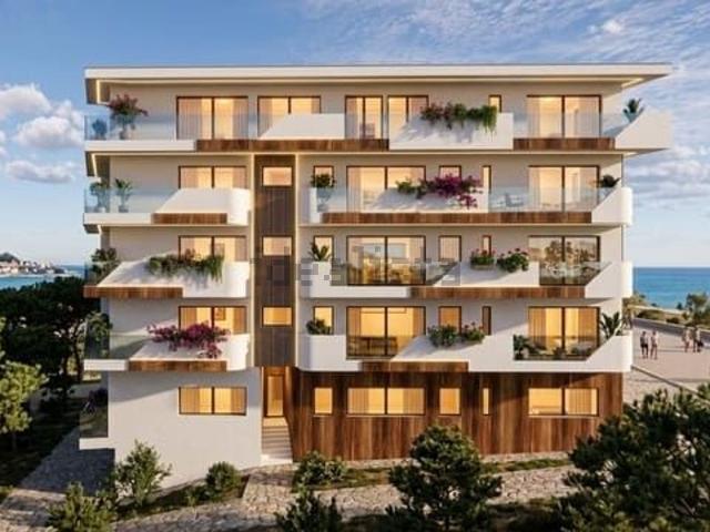 Appartamento in vendita di 86 m² in Via Trento