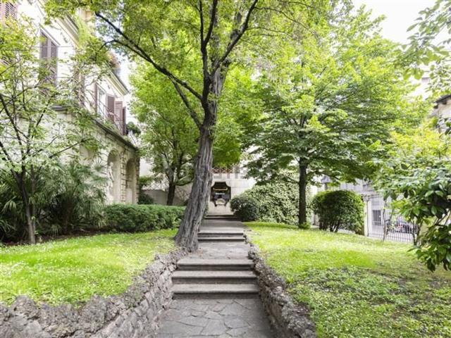 Appartamento in vendita di 85 m² in Via Uberto Visconti di Modrone
