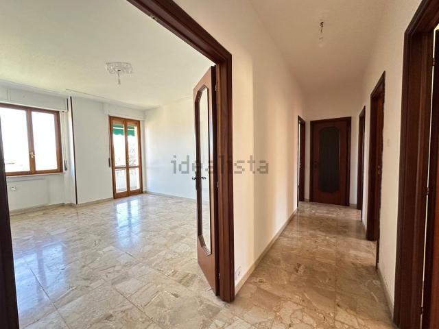 Appartamento in vendita di 85 m² in Via Ugo Bassi, 4