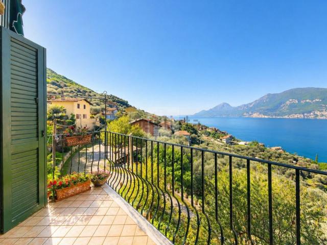 Appartamento in vendita di 85 m² in Via Ugo Foscolo