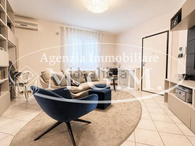 Appartamento in vendita di 85 m² in Via Valdera, 56038