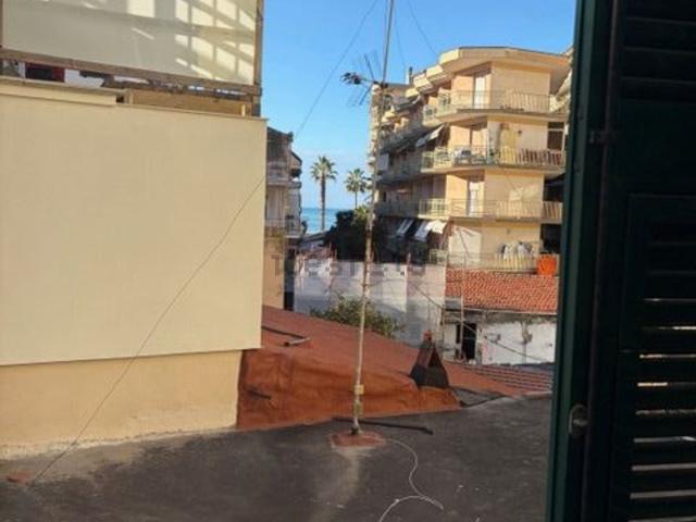 Appartamento in vendita di 85 m² in Via Vittorio Veneto, 30