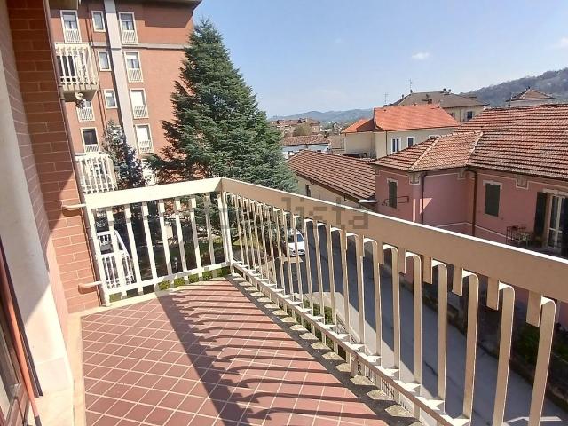Appartamento in vendita di 85 m² in Via Vittorio Alfieri