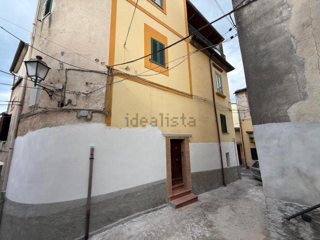 Appartamento in vendita di 85 m² in Via Vittorio Emanuele, 63