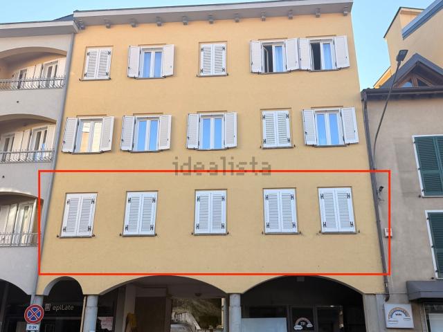 Appartamento in vendita di 85 m² in Via Zanoni, 10