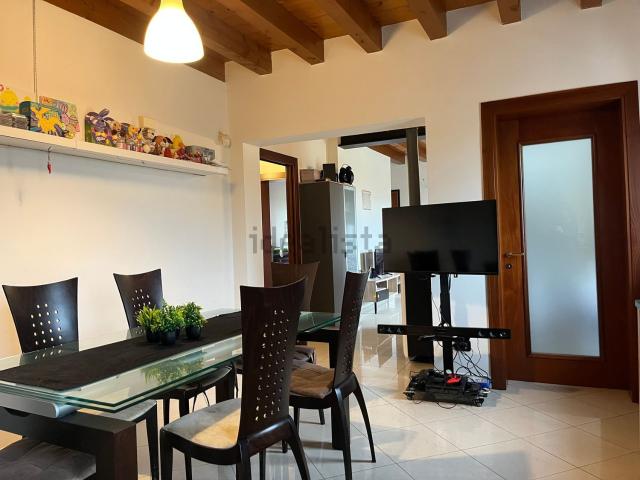 Appartamento in vendita di 85 m² in Via Zuccarello, 84