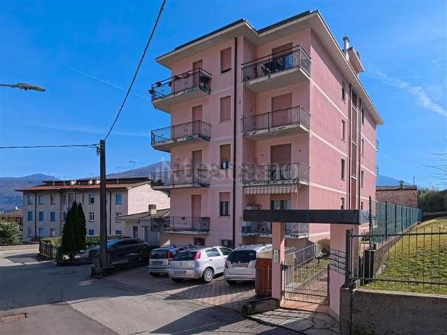 Appartamento in vendita di 85 m² in Via A. Manzoni