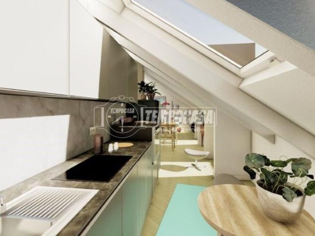 Appartamento in vendita di 85 m² in Via Achille Fontanelli