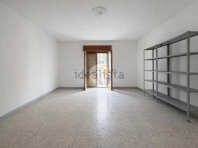 Appartamento in vendita di 85 m² in Via Achille Grandi, 17
