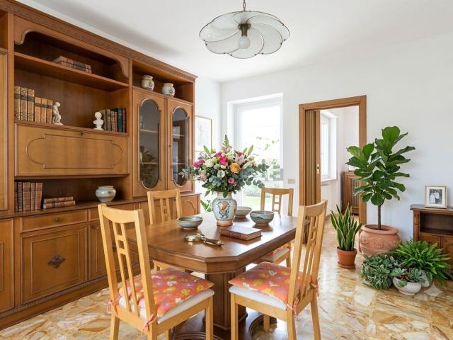 Appartamento in vendita di 85 m² in Via Adige, 11