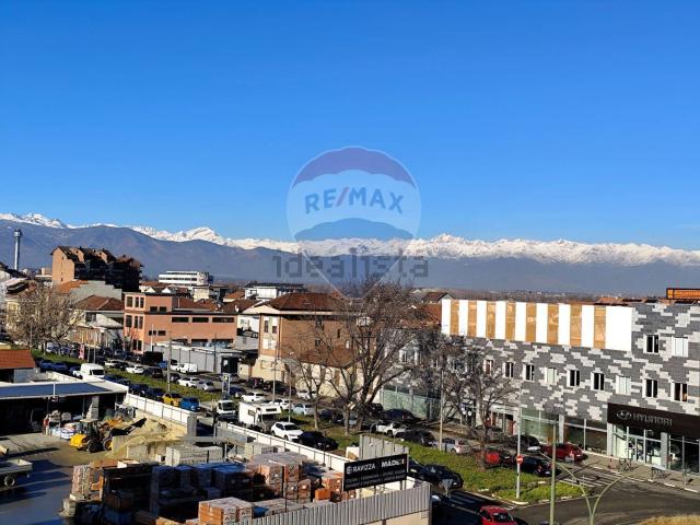Appartamento in vendita di 85 m² in Via Ala di Stura, 60
