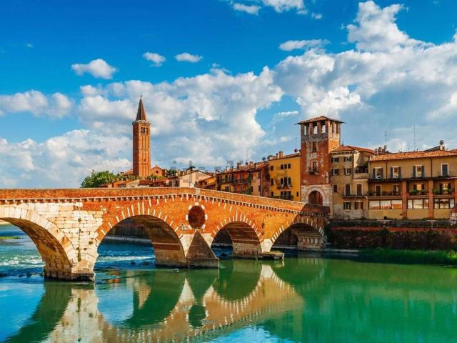 Appartamento in vendita di 85 m² in Via Aldo Moro