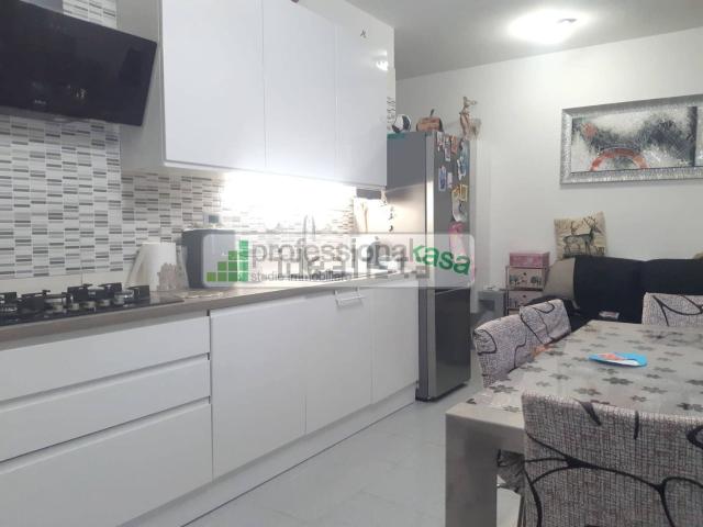 Appartamento in vendita di 85 m² in Via Alessandrini