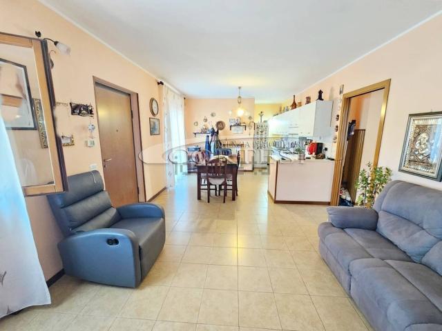 Appartamento in vendita di 85 m² in Via Alessandro Magi Spinetti, 27
