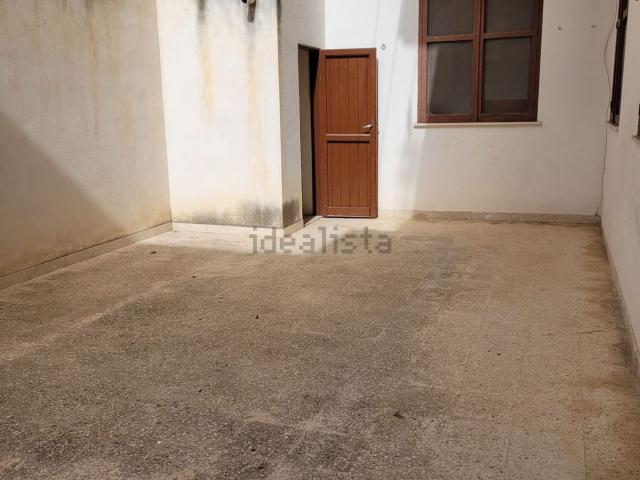 Appartamento in vendita di 85 m² in Via Alessandro Manzoni