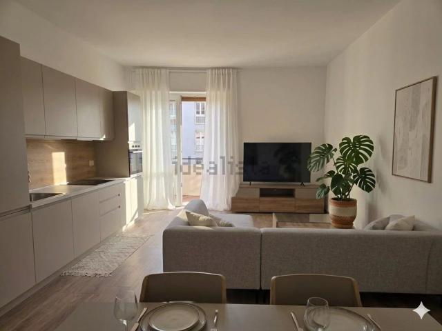 Appartamento in vendita di 85 m² in Via Alfonso Capecelatro, 10