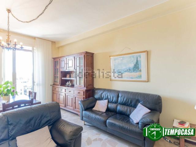 Appartamento in vendita di 85 m² in Via Alfonso Capecelatro, 81