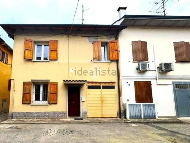 Appartamento in vendita di 85 m² in Via Alfredo Dino Ferrari, 27
