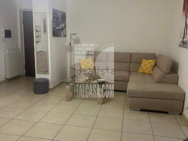 Appartamento in vendita di 85 m² in Via Antonio De Curtis