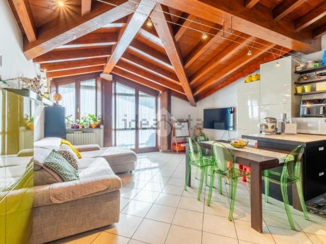 Appartamento in vendita di 85 m² in Via Antonio Gramsci, 11