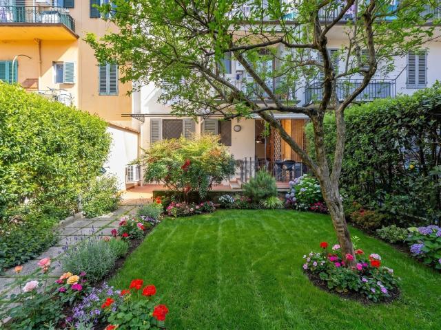 Appartamento in vendita di 85 m² in Via Antonio Squarcialupi