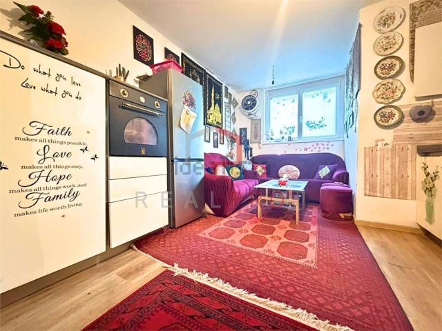Appartamento in vendita di 85 m² in Via Aslago