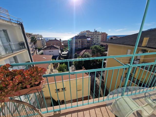 Appartamento in vendita di 85 m² in Via Aurelia, 225