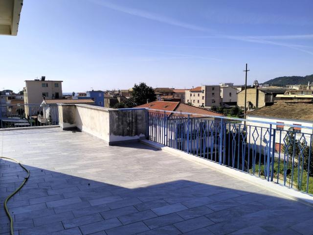 Appartamento in vendita di 85 m² in Via Benedetto Croce, 909
