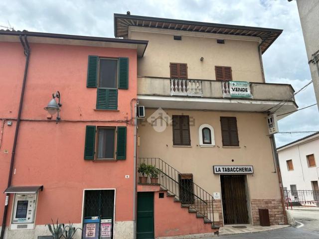 Appartamento in vendita di 85 m² in Via Bettona, 1