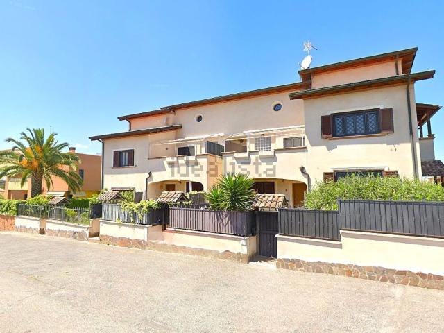 Appartamento in vendita di 85 m² in Via Borghesiana, 400