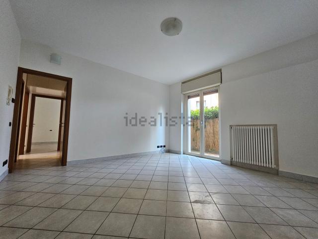 Appartamento in vendita di 85 m² in Via C. Cattaneo, 27