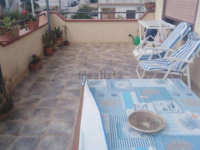 Appartamento in vendita di 85 m² in Via C. di Lorenzo Borgia
