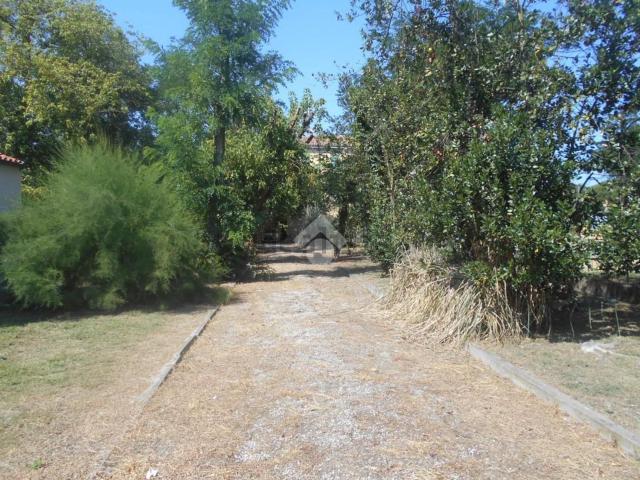 Appartamento in vendita di 85 m² in Via Caduti del Mare, 58