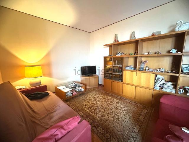 Appartamento in vendita di 85 m² in Via Caduti della Libertà
