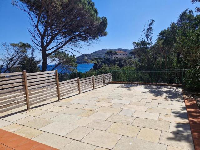 Appartamento in vendita di 85 m² in Via Capocastello, 24