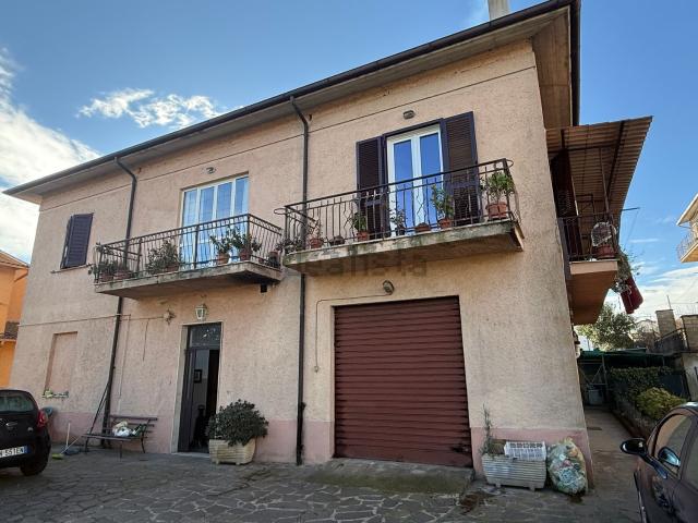Appartamento in vendita di 85 m² in Via Carlo Alberto Dalla Chiesa, 14