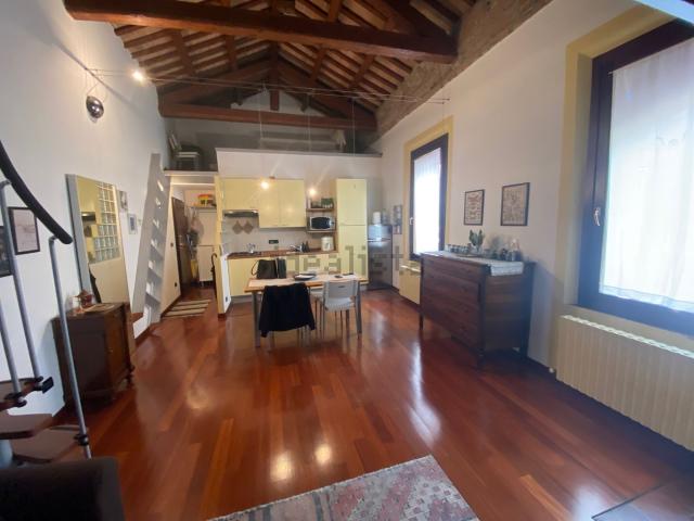Appartamento in vendita di 85 m² in Via Carlo Mayr, 3