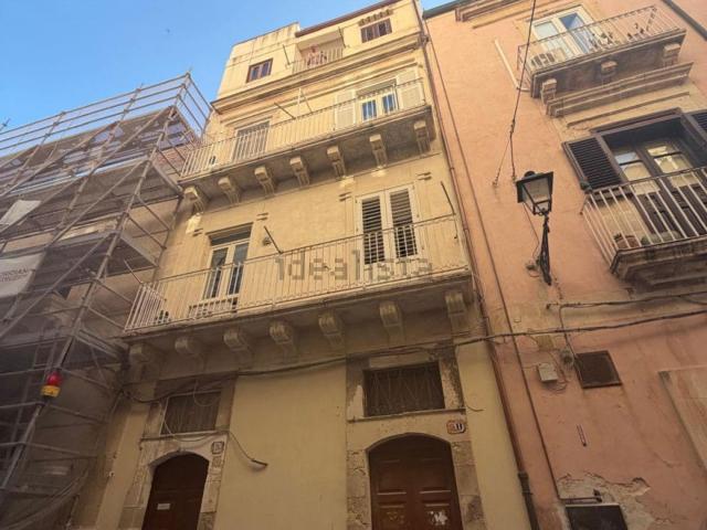 Appartamento in vendita di 85 m² in Via Castello Maniace