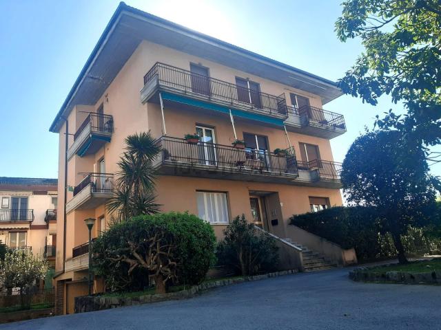 Appartamento in vendita di 85 m² in Via Cassottana