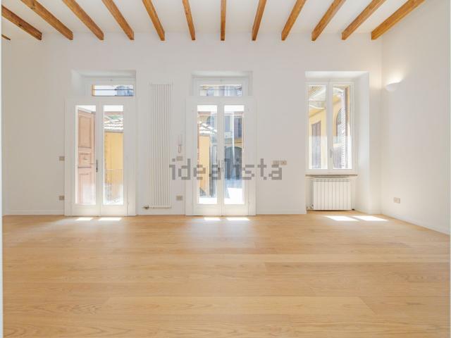 Appartamento in vendita di 85 m² in Via Cenisio, 62