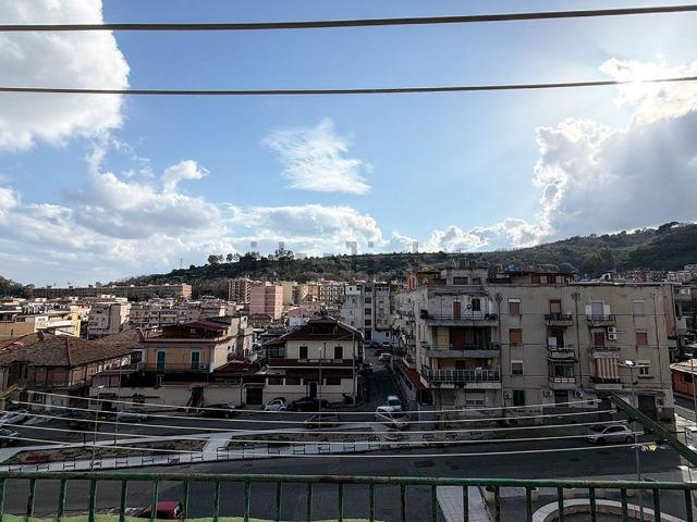 Appartamento in vendita di 85 m² in Via cernaia giostra, 2