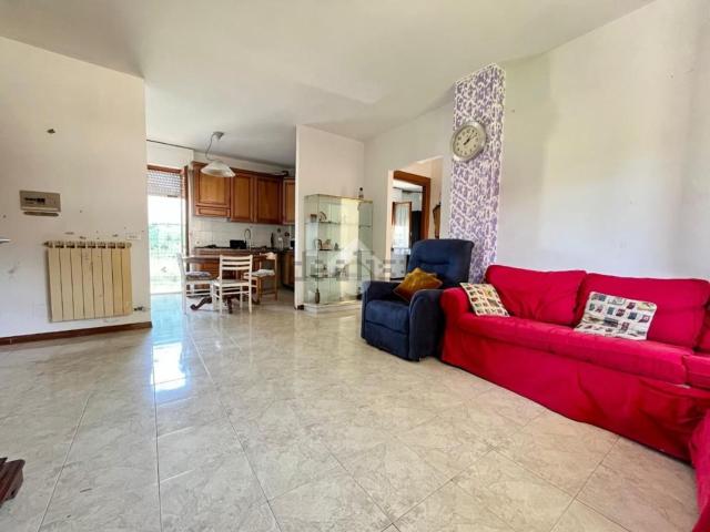 Appartamento in vendita di 85 m² in Via Cisa, 124