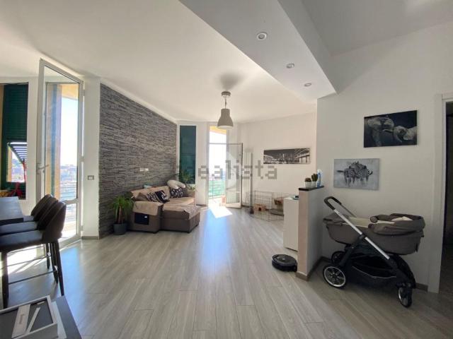 Appartamento in vendita di 85 m² in Via Coronata, 71