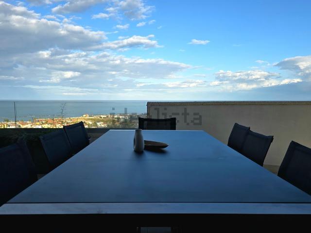 Appartamento in vendita di 85 m² in Via Corsica, 185