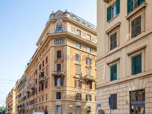 Appartamento in vendita di 85 m² in Via Crescenzio, 11