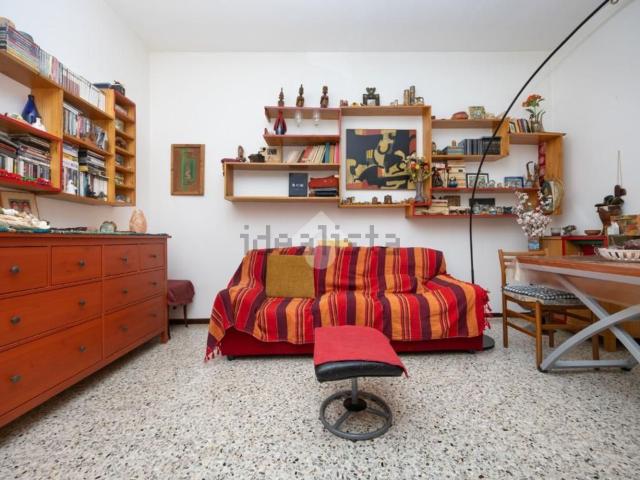 Appartamento in vendita di 85 m² in Via Cristoforo Colombo, 33